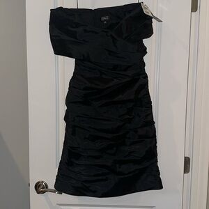 Size 6 Adrianna Papell Off The Shoulder dress.  New with tags.